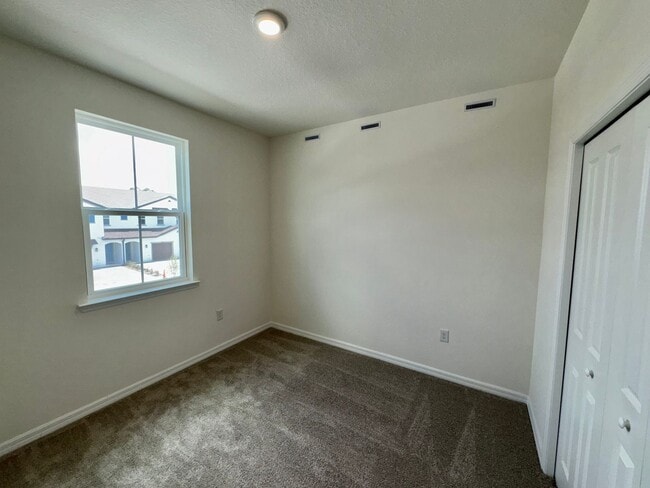 Building Photo - 4570 Small Creek Rd