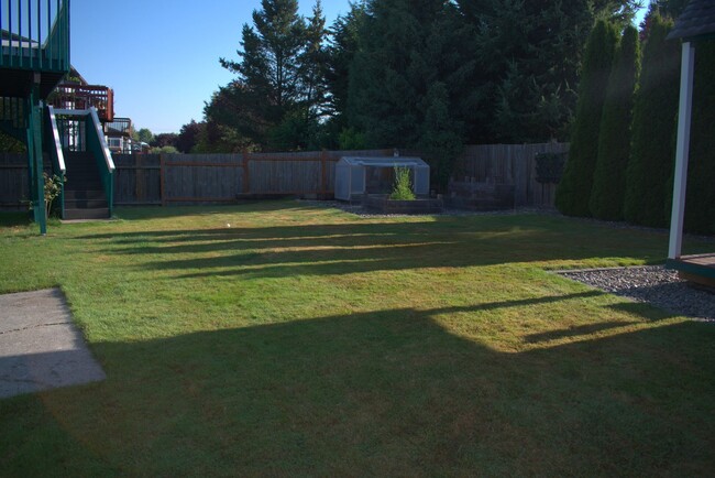 Building Photo - OPEN HOUSE SATURDAY 5/3/25 FROM 1:00-3:00 ...