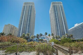 Building Photo - 2 br, 2 bath Condo - 4779 Collins Ave Apt ...