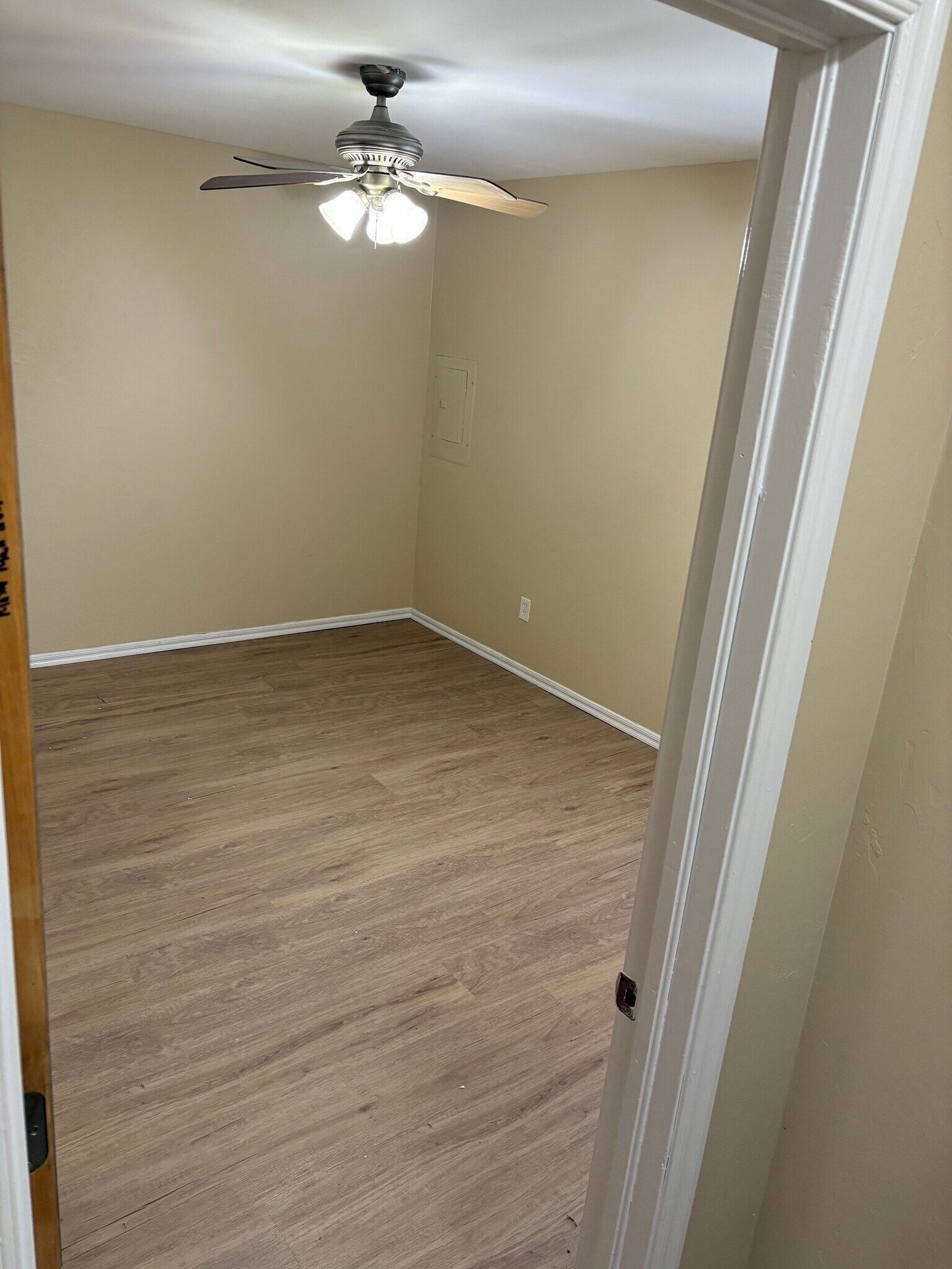 Master bedroom - 9710 SW 17th St