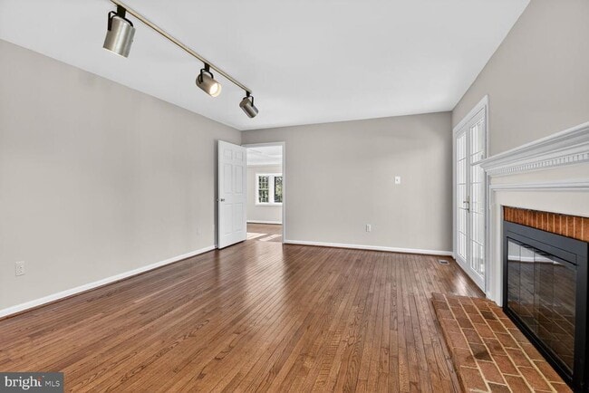 Building Photo - 1302 Clayborne House Ct