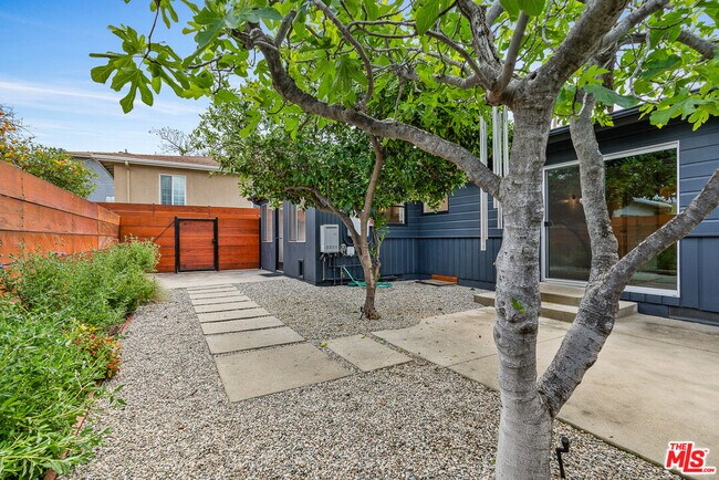 Building Photo - 7639 Machrea St