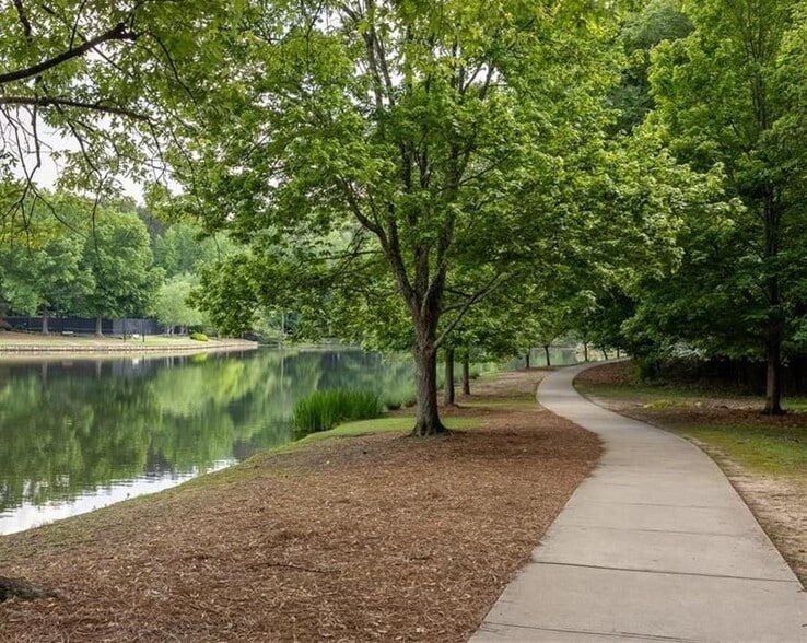 Building Photo - 227 Quail Run