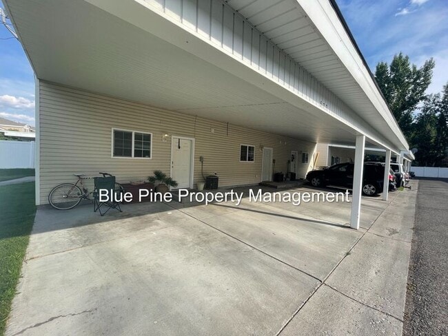 Building Photo - 577 Legacy Ln