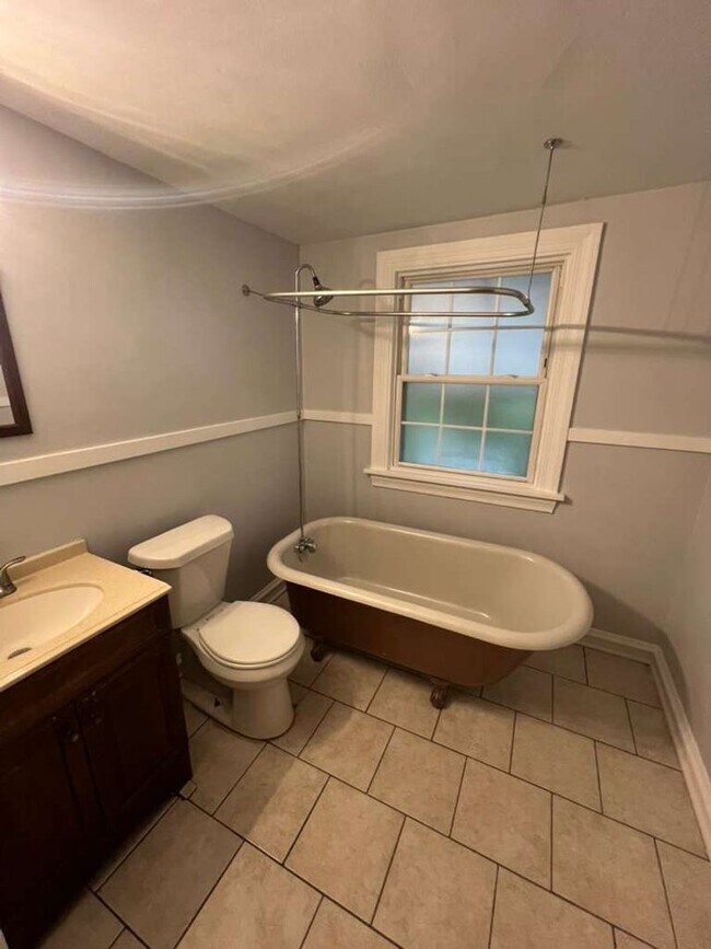 Building Photo - 3536 Daleford Rd