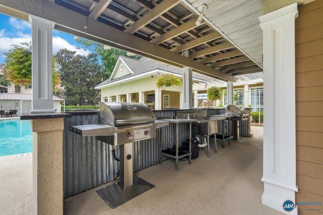 Building Photo - 1BR / 1BA Condo in Gated Summer House Comm...