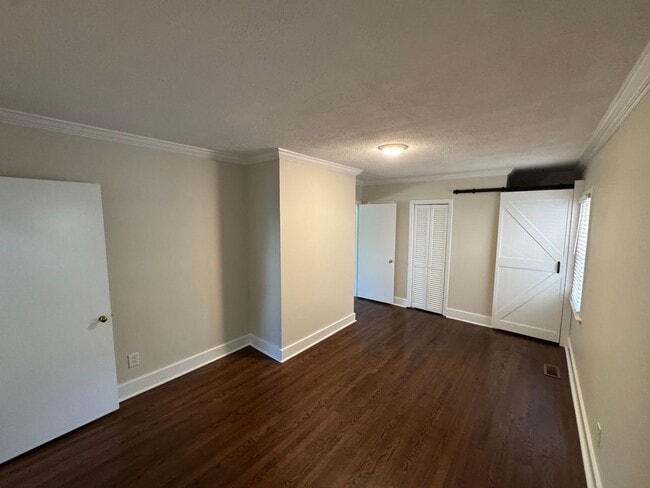 Building Photo - FOR RENT - Haymount Charmer
