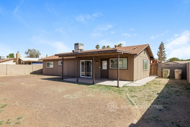 Building Photo - 4558 W Onyx Ave