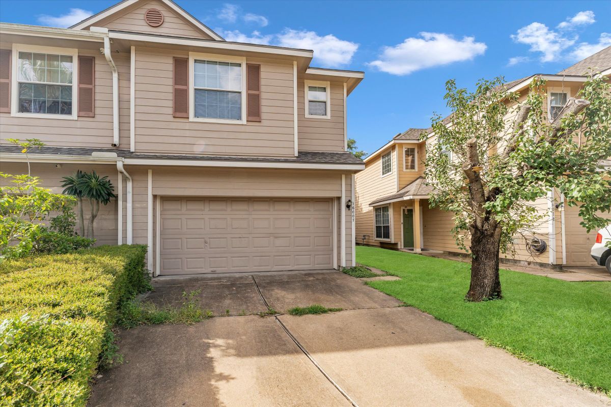 Building Photo - 16007 Sandy Path Ln