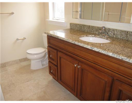 Building Photo - 110 Tondo Cir
