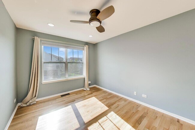 Building Photo - 2366 N Moseley Ct