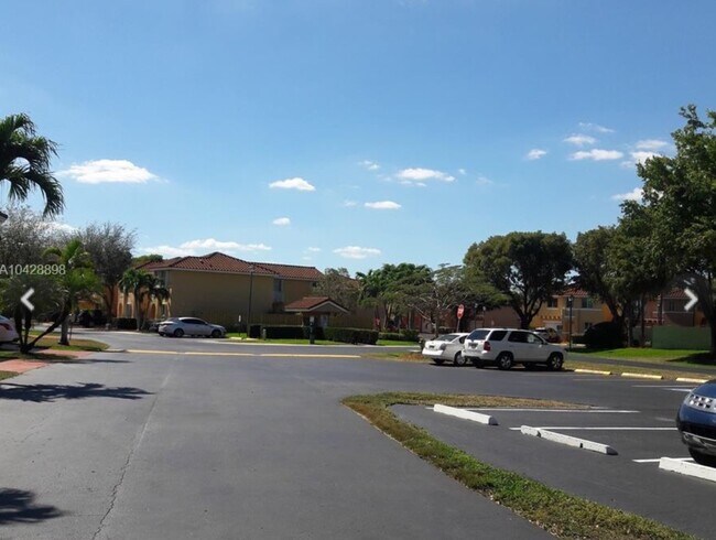 Building Photo - 10441 Mahogany Key Cir