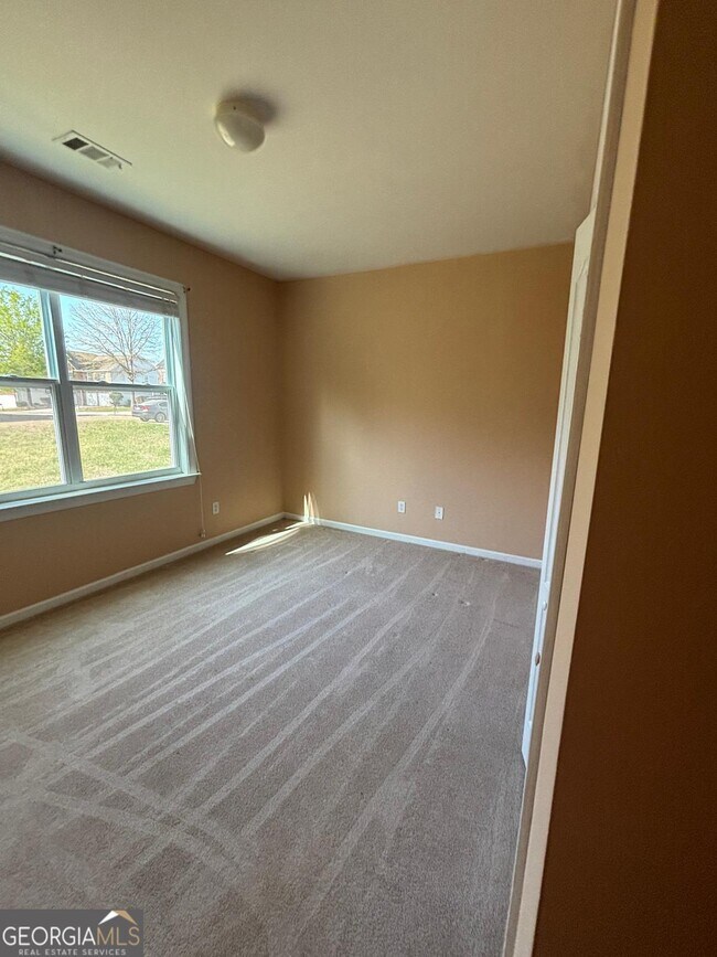 Building Photo - 6337 Windy Ridge Way