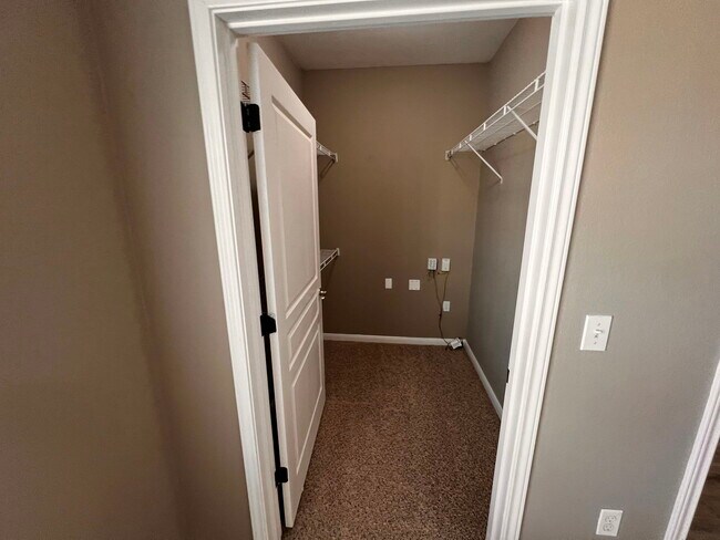 Building Photo - 1030 FM2931