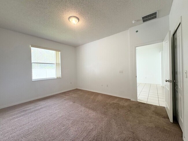 Building Photo - Fantastic Lake Nona area 4 BR 2 BA home in...
