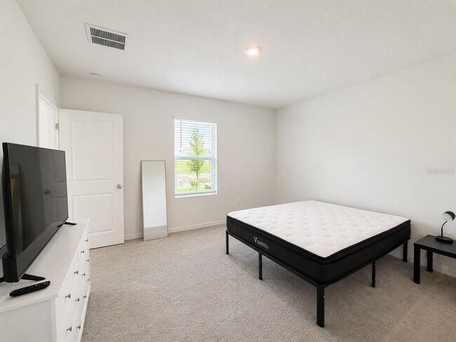 Building Photo - 5671 Nispero Wy