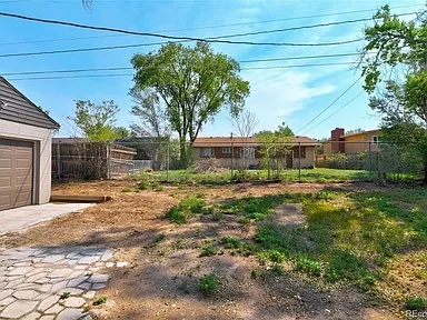 Building Photo - 39 Otowi Dr