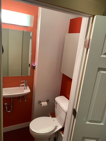 Half Bath - 27 Wareham St