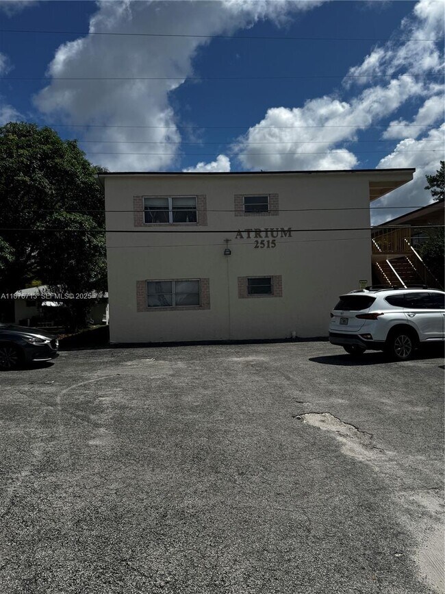 Building Photo - 2515 Polk St