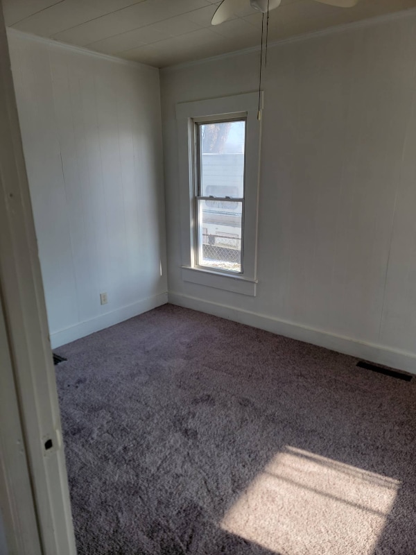 Building Photo - 913 E 28th St