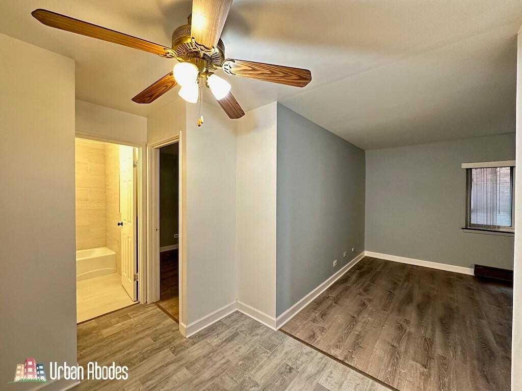 Building Photo - 3815 N Pine Grove Ave