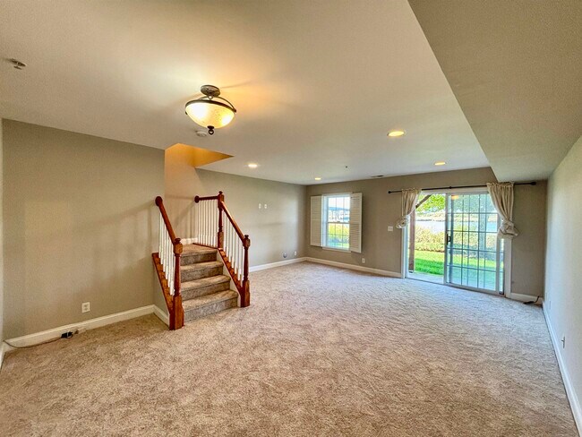 Building Photo - 25 MALLARD Pl