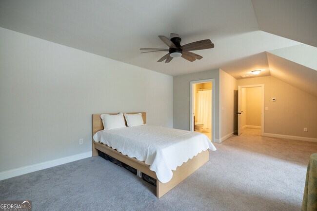 Building Photo - 2539 Tomoka Dr