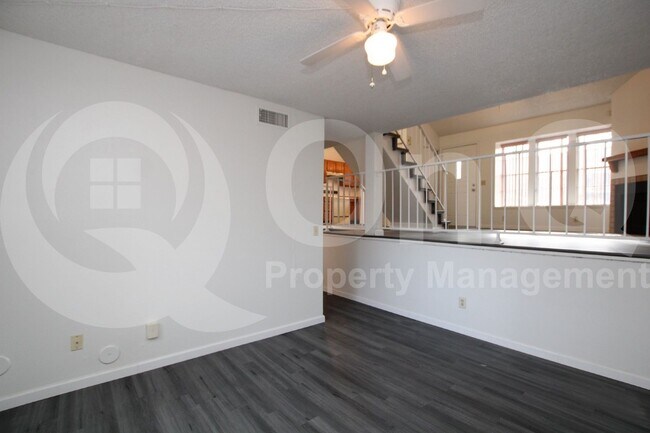Building Photo - 8111 W Wacker Rd