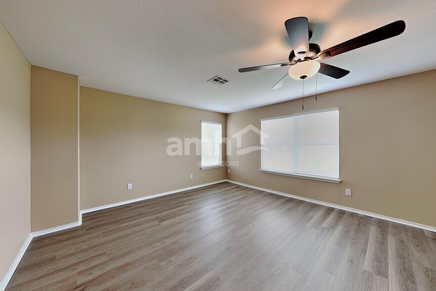 Building Photo - 5337 Mathra Dr