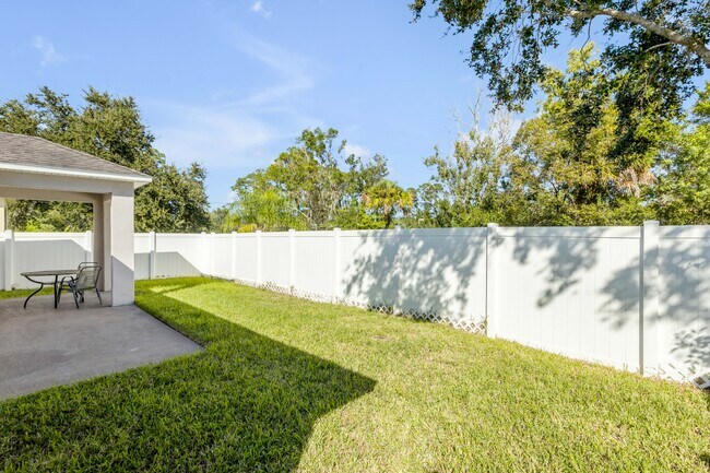 Building Photo - 627 Aeolian Dr