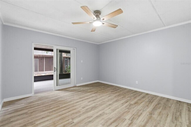 Building Photo - 1125 83rd Ave N