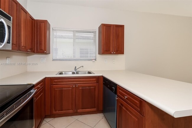 Building Photo - 3168 NE 4th St