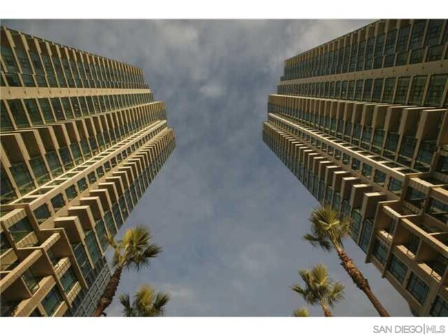 Building Photo - 1205 Pacific Hwy