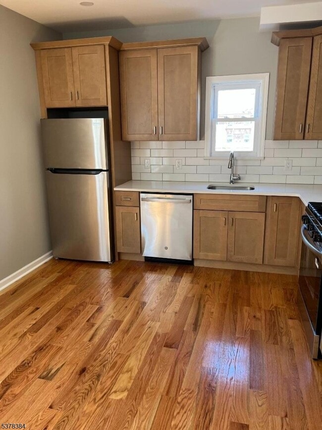 Building Photo - 433 Rosehill Pl
