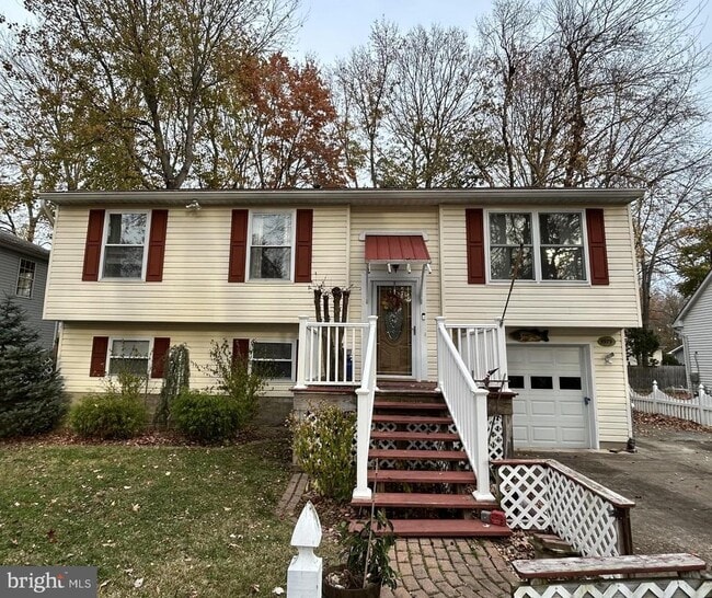 Building Photo - 5979 3rd St