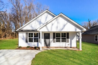 Building Photo - 1230 Kenly St