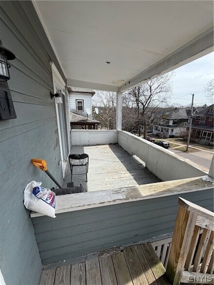 Building Photo - 501-501 Clarendon St