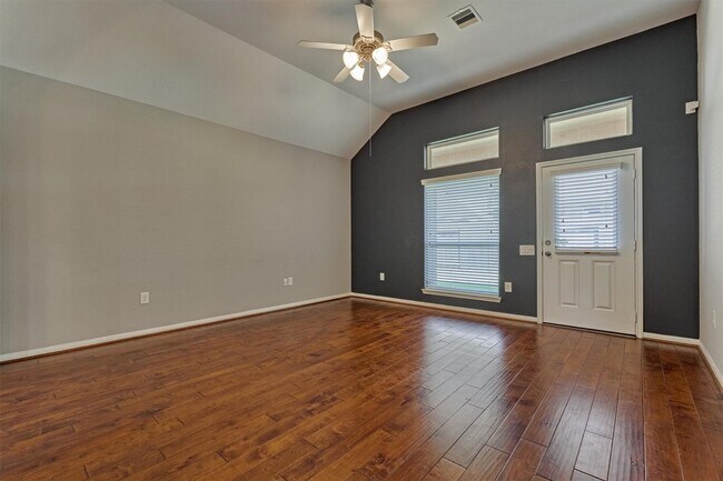 Building Photo - 10022 Elkwood Glen Ln