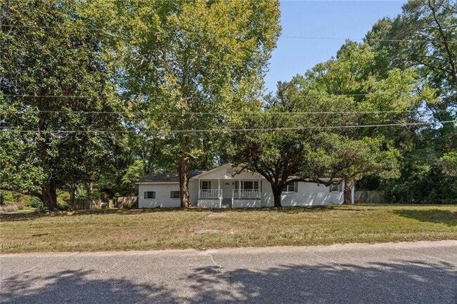 Building Photo - 12925 Bonnievale Dr N