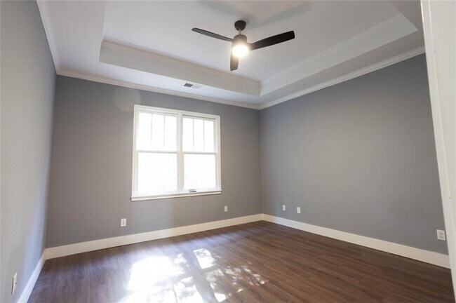 Building Photo - 4871 Pinnacle Dr