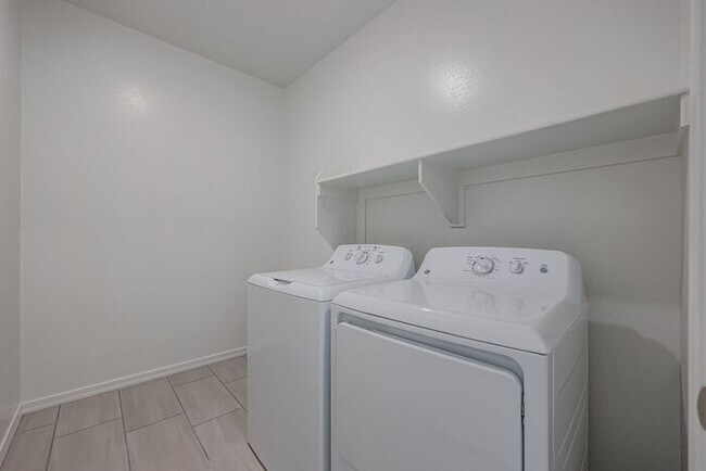 Building Photo - NEWLY BUILT HOME IN LAVEEN OFF 202 & DOBBI...