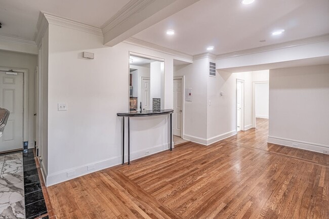 Building Photo - 2 bed 2 bath Peachtree Loft living in Buck...