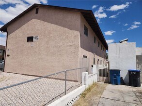 Building Photo - 1832 Goldfield St