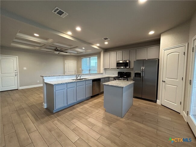 Building Photo - 2028 Rueben Rd
