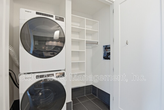 Building Photo - 1820 Peachtree St NW