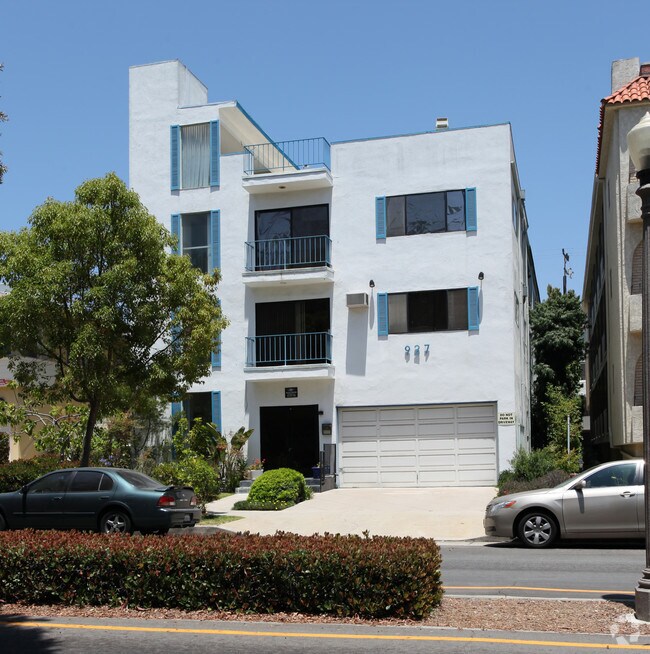 Primary Photo - 927 2nd St