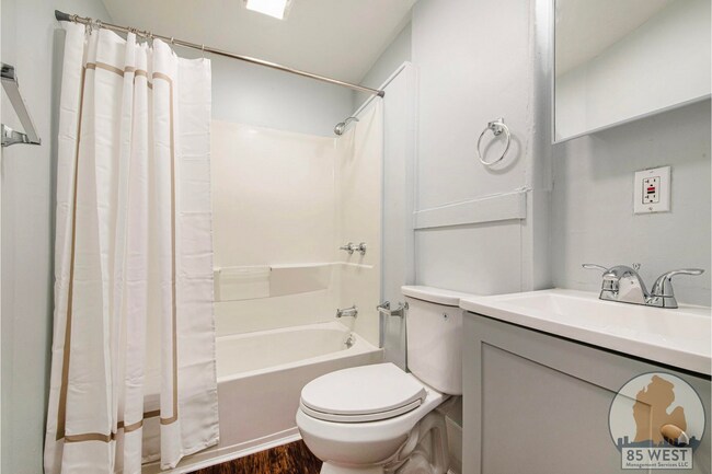 Building Photo - 407 11th St NW