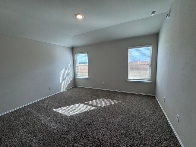 Building Photo - 1104 Prairie Clover Rd