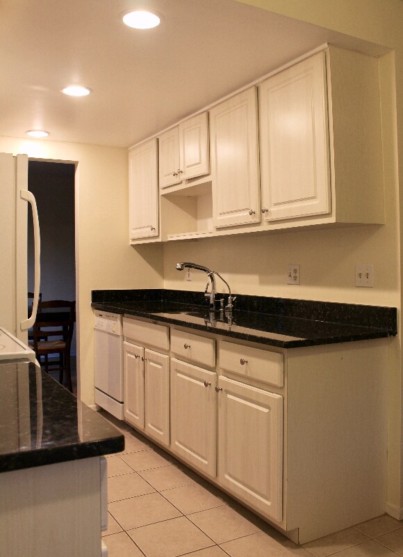 Building Photo - 929 Kirts Blvd