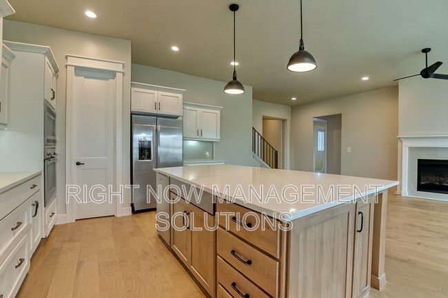Building Photo - 4113 W Gray Fox St
